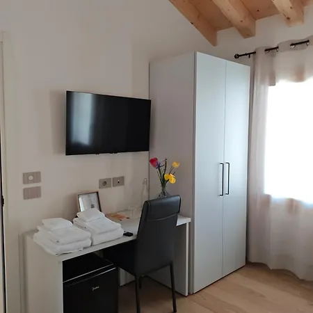 Dalla Afra Agrialloggi Bed & Breakfast